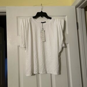 Brand: Zara Size: Medium Color: White